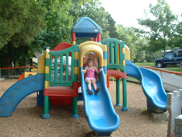 _Jellystone Park Playground1